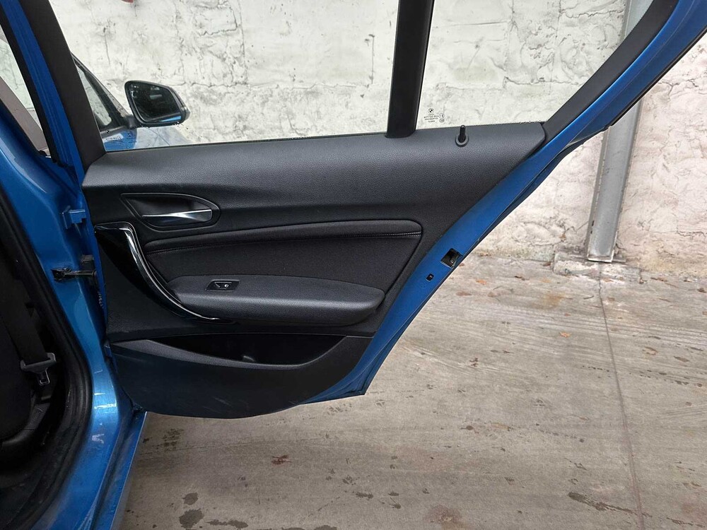 BMW 118i Corporate Lease Executive 1-Serie 136pk 2017, RH-134-H