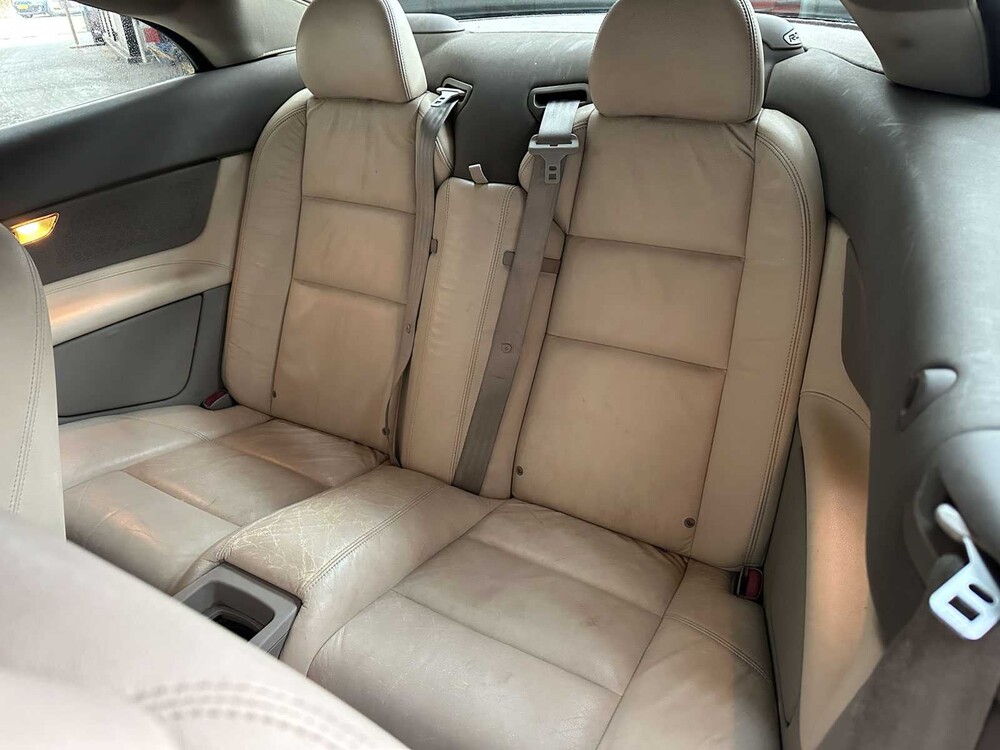 Volvo C70 Convertible 2.4 D5 Momentum 177pk 2007, 05-XL-LL