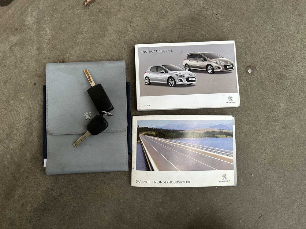 Peugeot 308 SW 1.6 THP Allure 7p 154pk 2013, 7-KBD-01