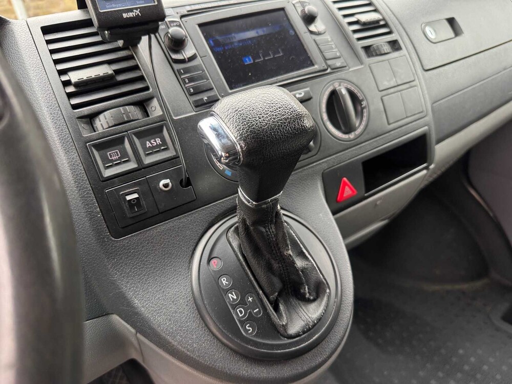 Volkswagen Transporter 2.5 TDI 340 172pk 2005 DSG 