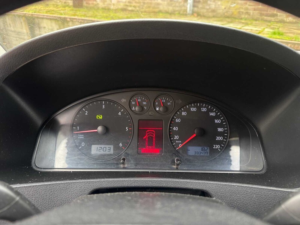 Volkswagen Transporter 2.5 TDI 340 172pk 2005 DSG 