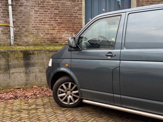 Volkswagen Transporter 2.5 TDI 340 172pk 2005 DSG 