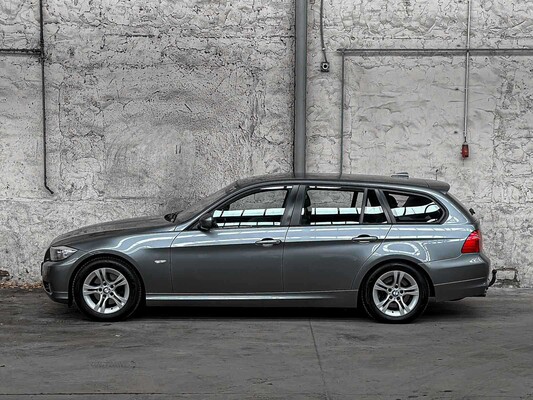 BMW 318i Touring Corporate Lease Luxury Line 136 PS 2011 (Original-NL) 3er, 51-SKX-6