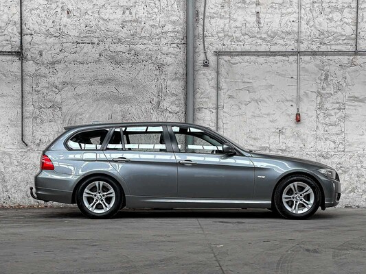 BMW 318i Touring Corporate Lease Luxury Line 136 PS 2011 (Original-NL) 3er, 51-SKX-6