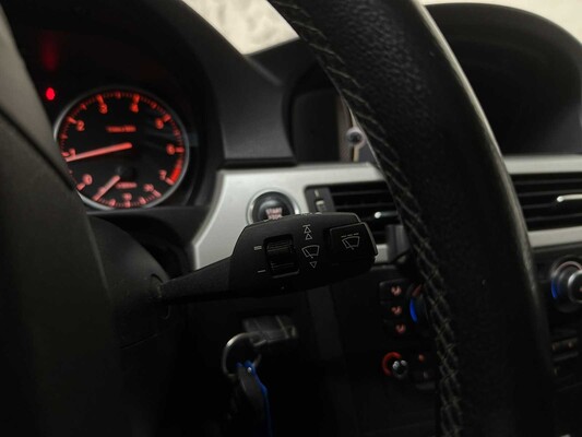 BMW 318i Touring Corporate Lease Luxury Line 136 PS 2011 (Original-NL) 3er, 51-SKX-6