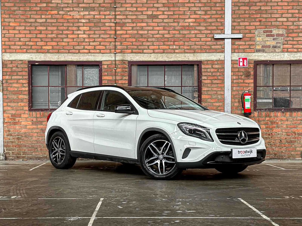 Mercedes-Benz GLA200 1,6 156 PS 2014 (Automatik) GLA-Klasse, TR-595-G