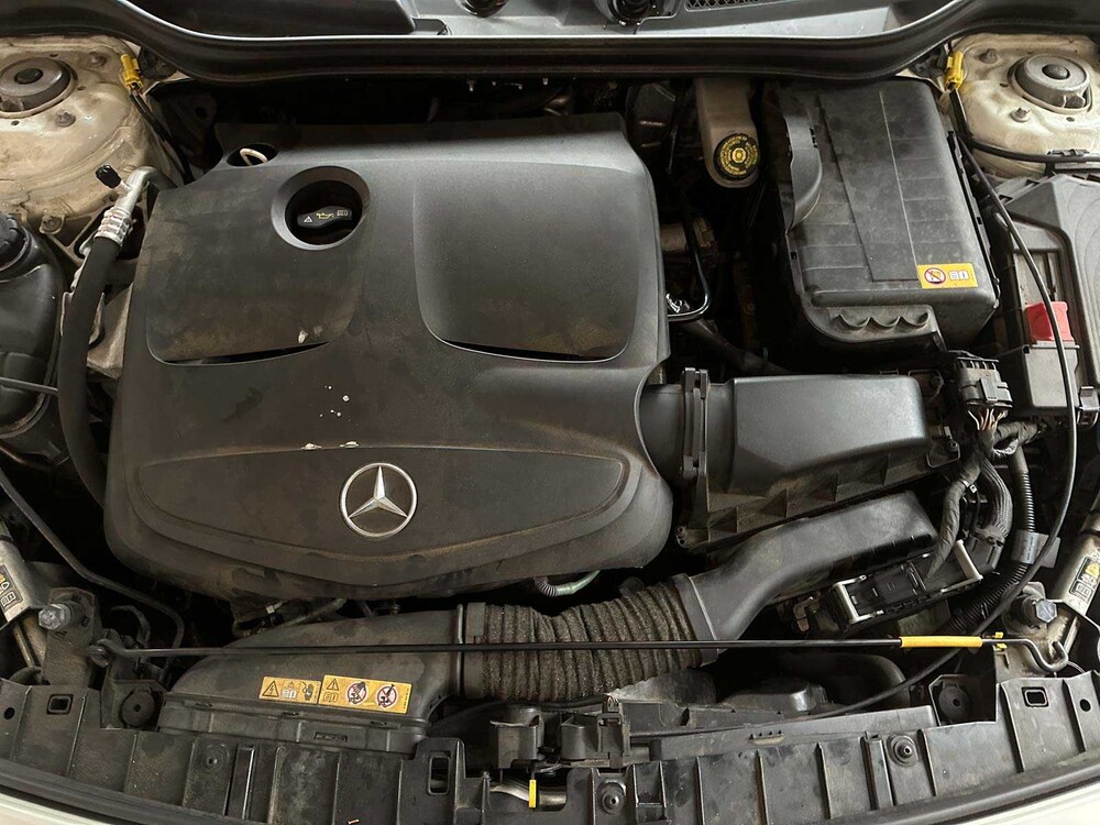 Mercedes-Benz GLA200 1,6 156 PS 2014 (Automatik) GLA-Klasse, TR-595-G