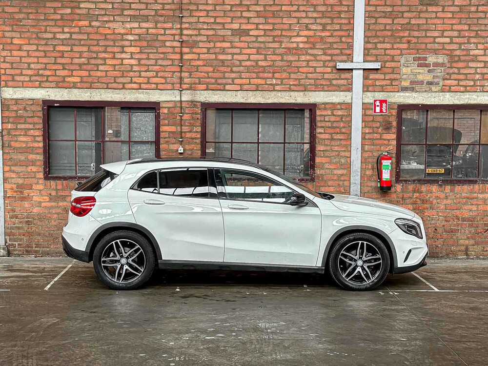 Mercedes-Benz GLA200 1,6 156 PS 2014 (Automatik) GLA-Klasse, TR-595-G
