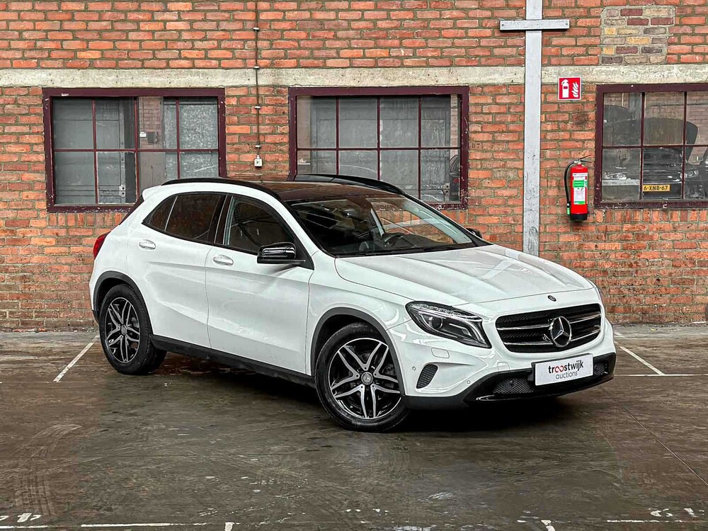 Mercedes-Benz GLA200 1,6 156 PS 2014 (Automatik) GLA-Klasse, TR-595-G