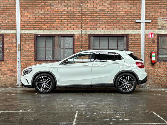 Mercedes-Benz GLA200 1,6 156 PS 2014 (Automatik) GLA-Klasse, TR-595-G