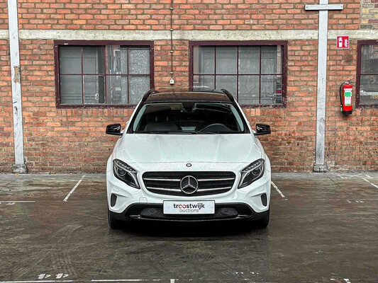 Mercedes-Benz GLA200 1,6 156 PS 2014 (Automatik) GLA-Klasse, TR-595-G