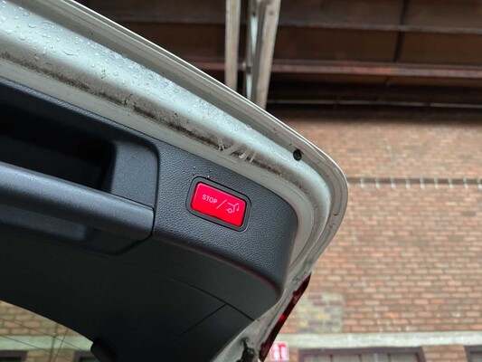 Mercedes-Benz GLA200 1,6 156 PS 2014 (Automatik) GLA-Klasse, TR-595-G