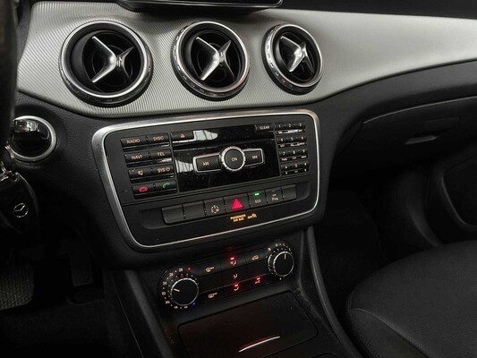 Mercedes-Benz GLA200 1,6 156 PS 2014 (Automatik) GLA-Klasse, TR-595-G