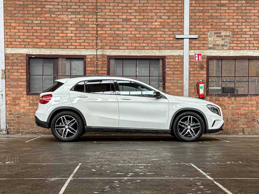 Mercedes-Benz GLA200 1,6 156 PS 2014 (Automatik) GLA-Klasse, TR-595-G