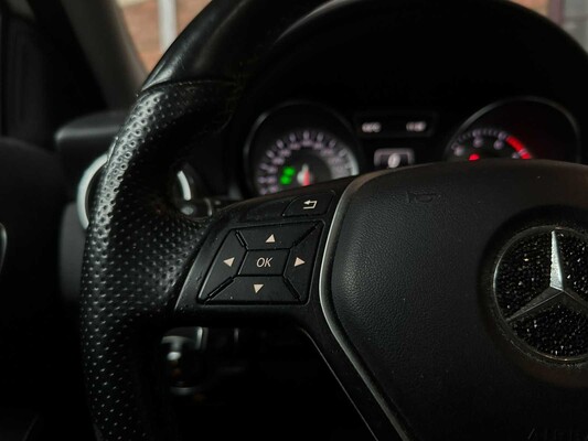 Mercedes-Benz GLA200 1.6 156pk 2014 (Automaat) GLA-klasse, TR-595-G