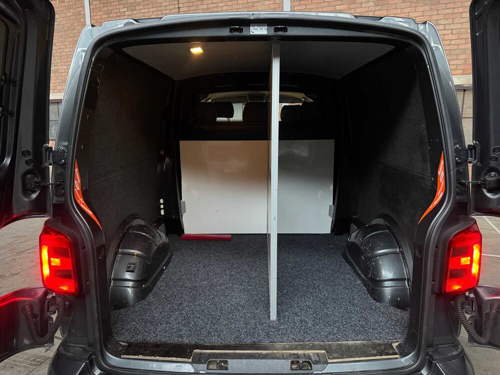 Volkswagen Transporter 2.0 TDI DSG 