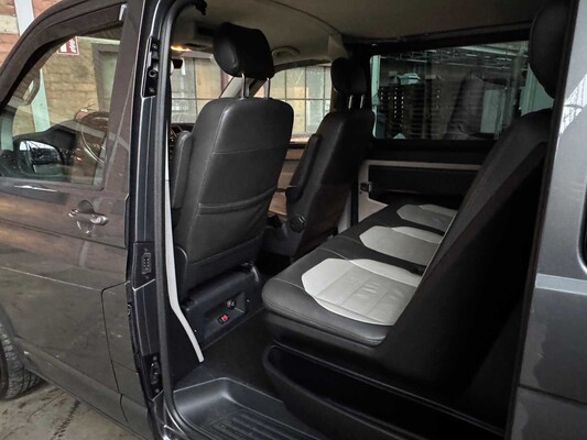 Volkswagen Transporter 2.0 TDI DSG 