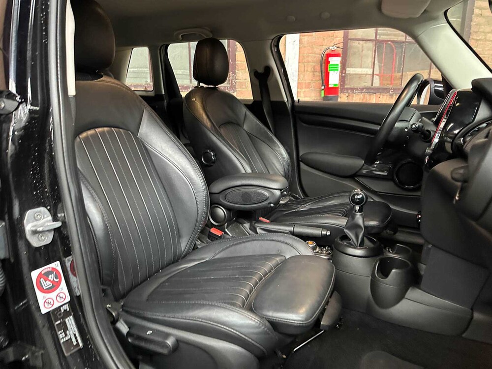 Mini Cooper 1.5 Business 136 PS 2016 (Original-NL), KR-270-J