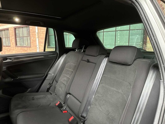 Volkswagen Tiguan 1.4 TSI ACT Highline 148pk 2018 (Origineel-NL), RR-501-H