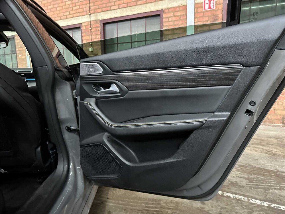 Peugeot 508 SW (5-d) 1,6 Hybrid 360 e-EAT8 Peugeot Sport Engineered (PSE) 265 kW 360 PS 2021 Automatik