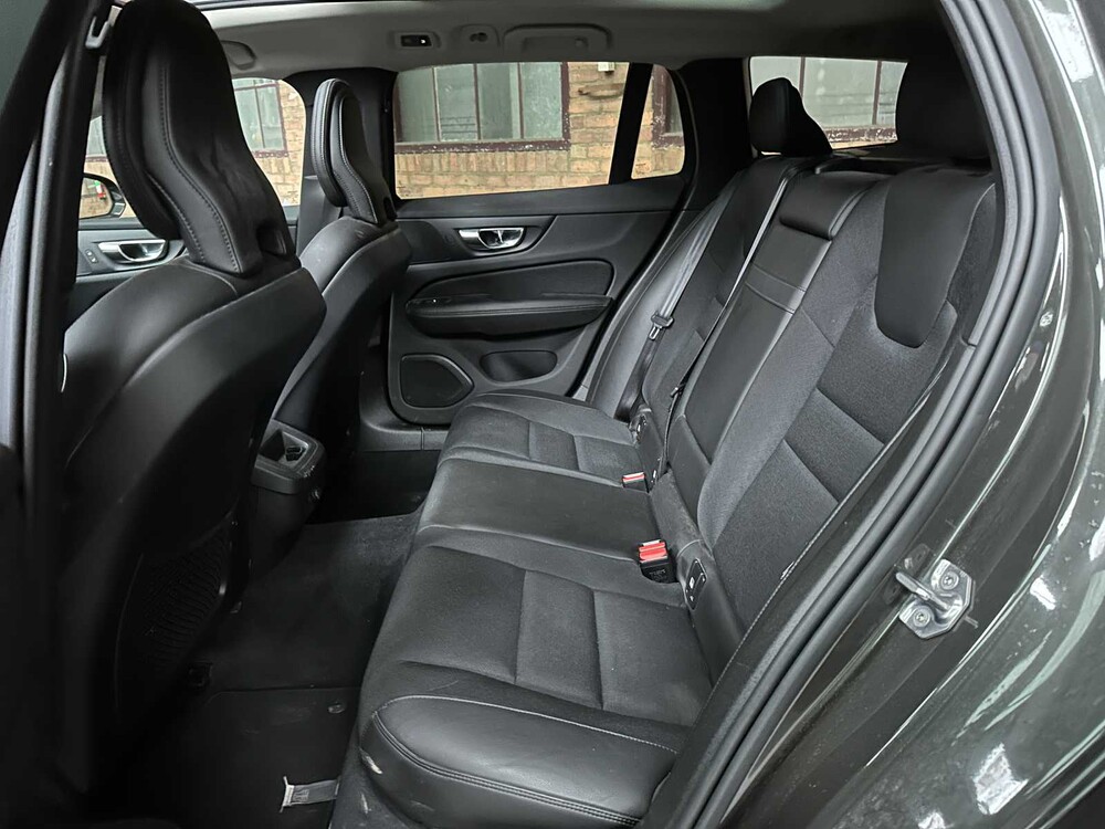 Volvo V60 2.0 T4 Moment.Pro 188 PS 2019, ZP-740-L