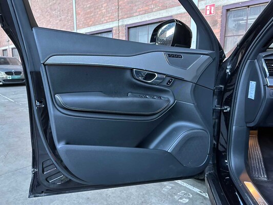 Volvo XC90 2,0 B5 AWD Beschriftung 235 PS 2020 (Org-NL), H-655 PS