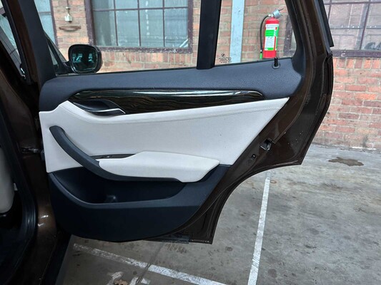 BMW X1 xDrive28i Executive 258 PS 2009, 51-NVZ-9