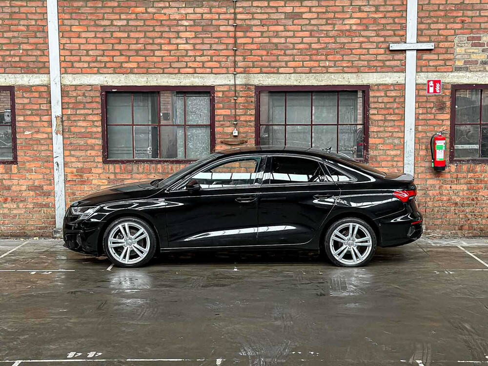 Audi A3 Limousine 30 TFSI S Edition 110 PS 2021, Z-259-RT