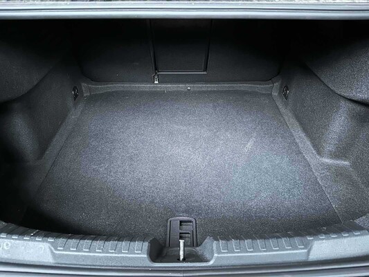 Audi A3 Limousine 30 TFSI S Edition 110pk 2021, Z-259-RT