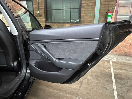 Tesla Model 3 Long Range RWD 75 kWh 306 PS 2019 (Original-NL), ZH-460-G -GARANTIE-