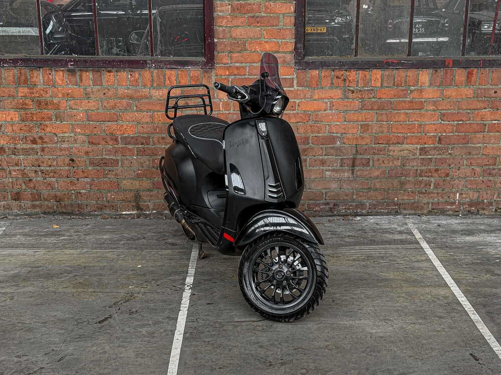 Piaggio Vespa Sprint 4T 2016 Scooter, DGX-89-G