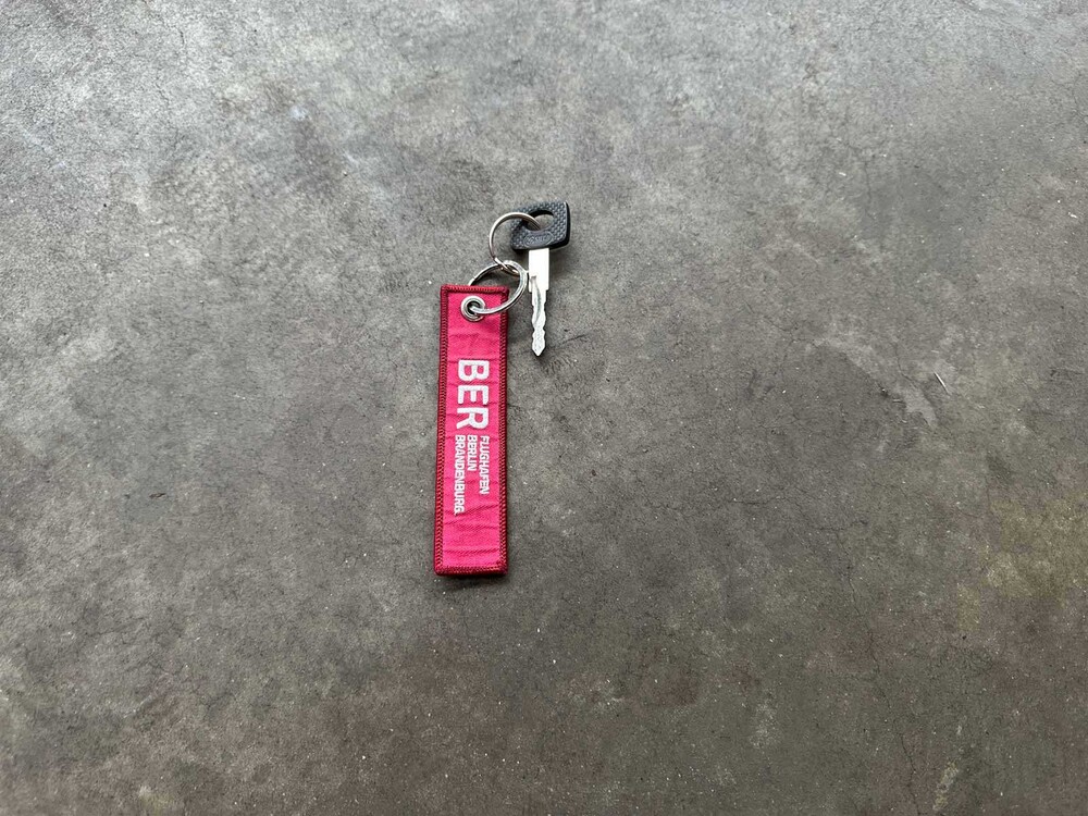 Mercedes-Benz – Feuerwehrwagen – 310D High G.V.W. Long/Low 95 PS 1994, V-76-NGP