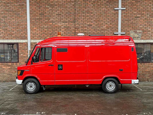 Mercedes-Benz – Feuerwehrwagen – 310D High G.V.W. Long/Low 95 PS 1994, V-76-NGP