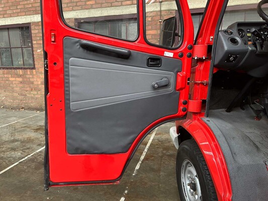 Mercedes-Benz – Feuerwehrwagen – 310D High G.V.W. Long/Low 95 PS 1994, V-76-NGP
