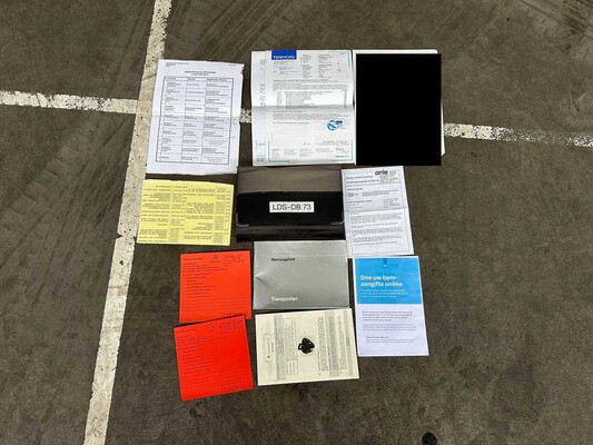 Mercedes-Benz – Feuerwehrwagen – 310D High G.V.W. Long/Low 95 PS 1994, V-76-NGP