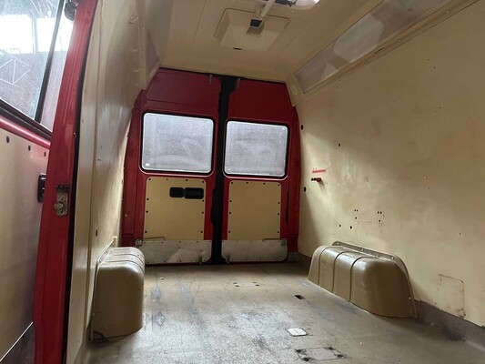 Mercedes-Benz – Feuerwehrwagen – 310D High G.V.W. Long/Low 95 PS 1994, V-76-NGP