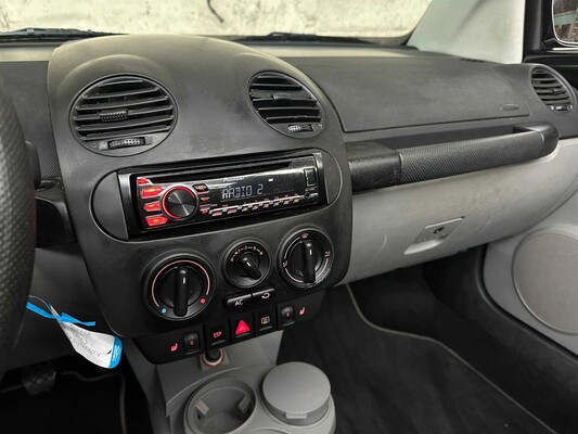 Volkswagen Neuer Käfer Cabriolet 1,4 Turin 75 PS 2003, TH-271-J