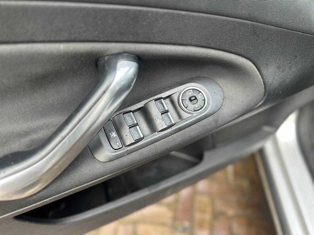 Ford Mondeo Wagon 2.0 TDCi Trend 116pk 2011, 85-PBB-8