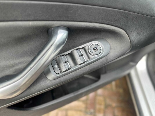 Ford Mondeo Wagon 2.0 TDCi Trend 116pk 2011, 85-PBB-8