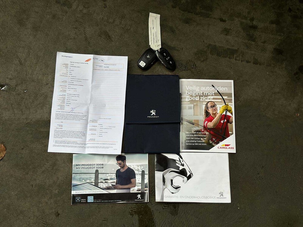 Peugeot 5008 1.2 PureTech Blue Lease GT-Line 131pk 2020, J-762-BF