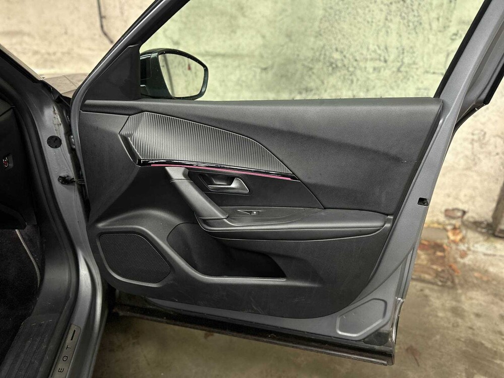 Peugeot e-2008 EV GT 50 kWh 136pk 2020, K-173-HP