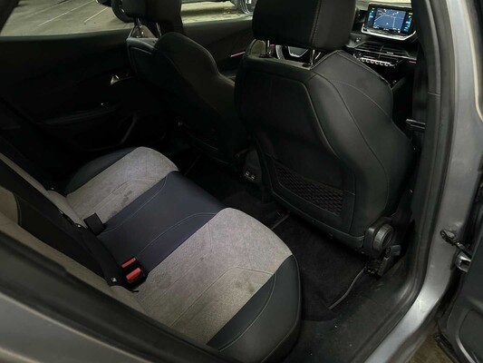 Peugeot e-2008 EV GT 50 kWh 136pk 2020, K-173-HP