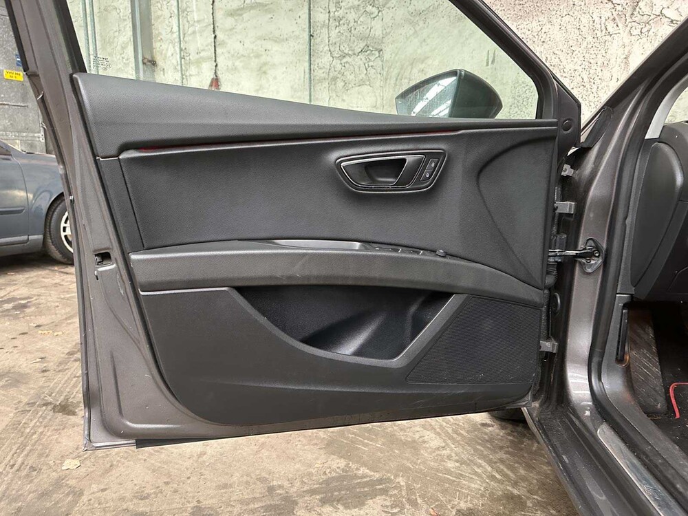 SEAT Leon 1.4 EcoTSI FR Connect 150pk 2016, G-727-KT