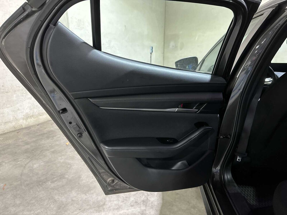 Mazda 3 2.0 e-SkyActiv-X 186 PS 2022 (Ursprünglicher NL+1. Besitzer), P-184-HB