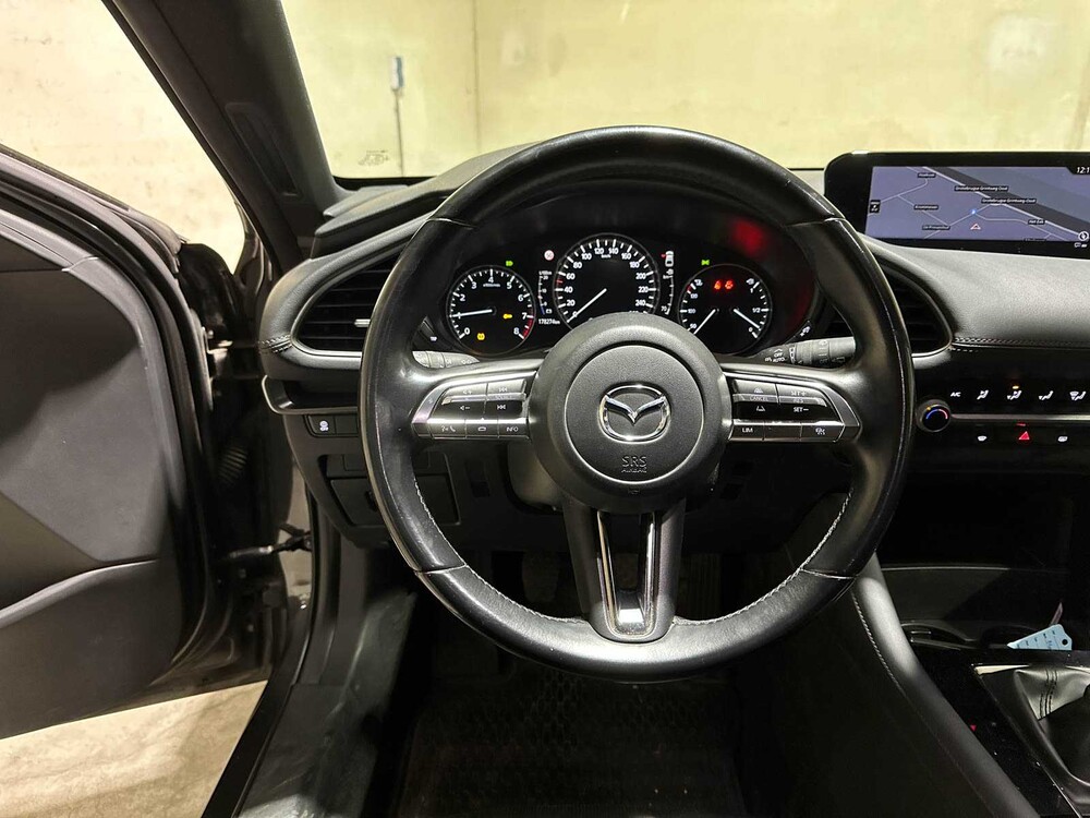 Mazda 3 2.0 e-SkyActiv-X 186 PS 2022 (Ursprünglicher NL+1. Besitzer), P-184-HB