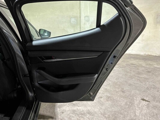 Mazda 3 2.0 e-SkyActiv-X 186 PS 2022 (Ursprünglicher NL+1. Besitzer), P-184-HB