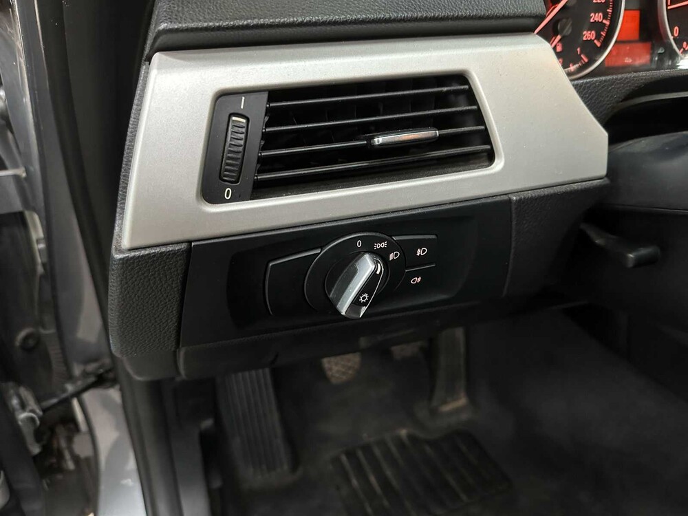 BMW 318i Touring Corporate Lease Luxury Line 136pk 2011 (Origineel-NL) 3-serie, 51-SKX-6