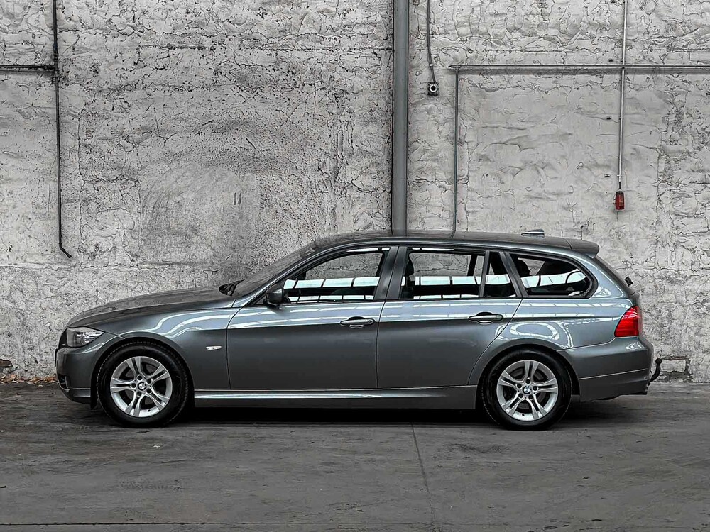 BMW 318i Touring Corporate Lease Luxury Line 136pk 2011 (Origineel-NL) 3-serie, 51-SKX-6