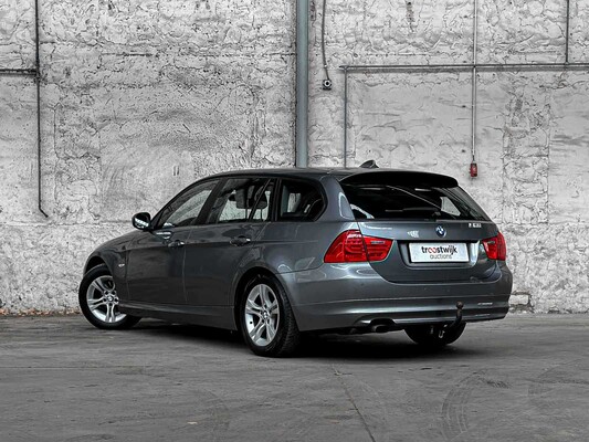 BMW 318i Touring Corporate Lease Luxury Line 136pk 2011 (Origineel-NL) 3-serie, 51-SKX-6