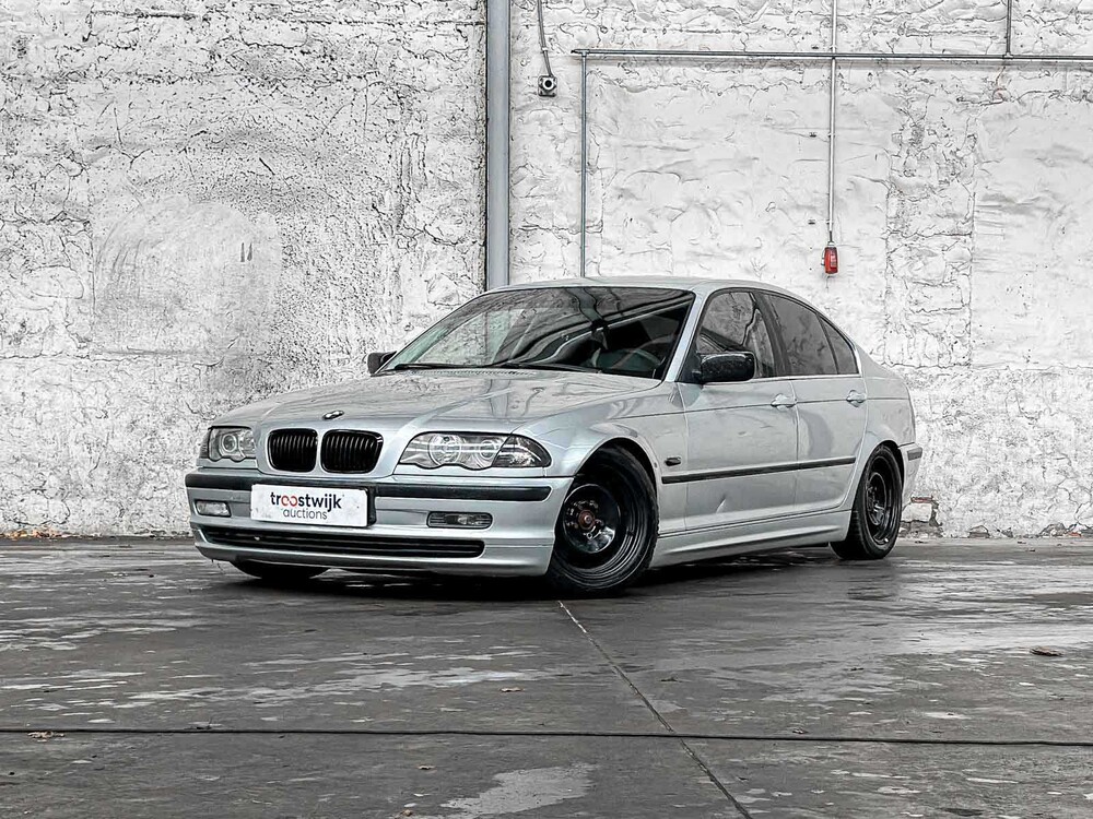 BMW 320i Executive 6-cilinder 150pk 1998, XJ-DS-29